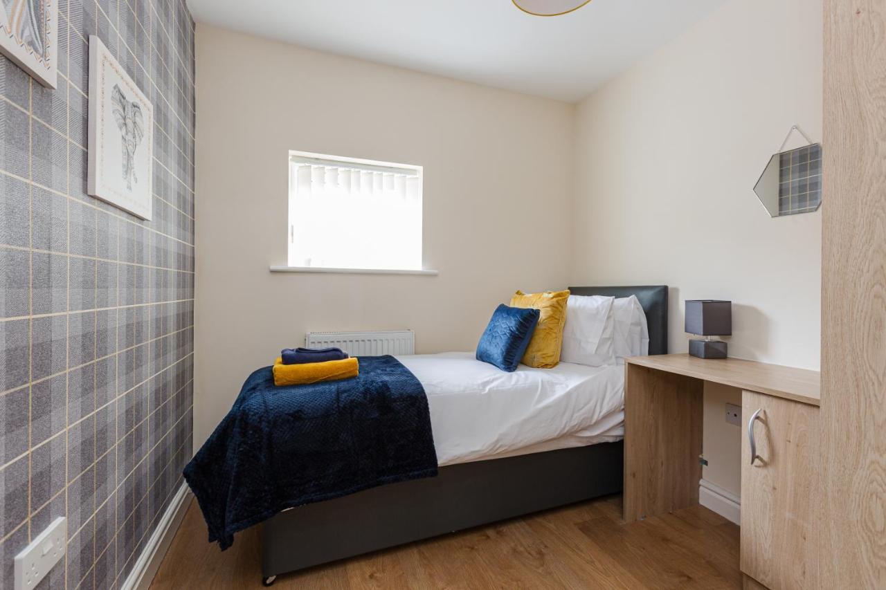 Oxheys House - 5 Bedrooms Contractors Parking Preston  Eksteriør billede