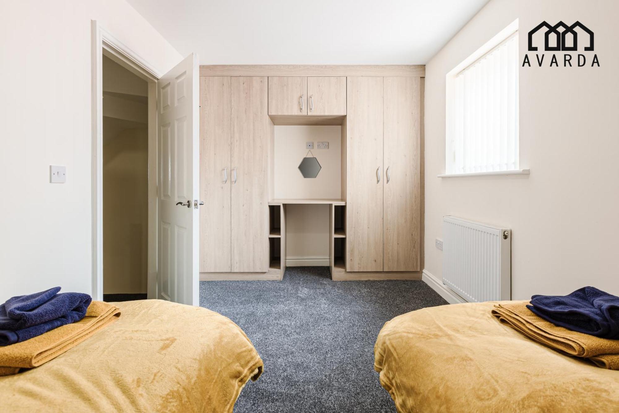 Oxheys House - 5 Bedrooms Contractors Parking Preston  Værelse billede